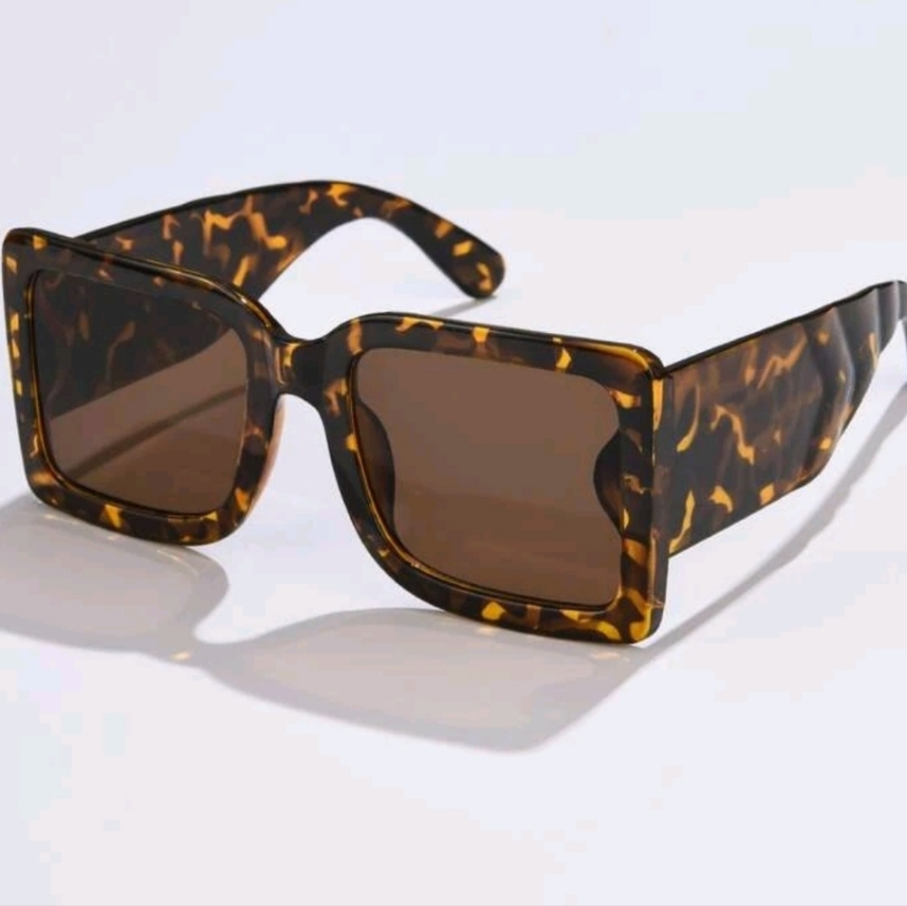 Trendy glasses